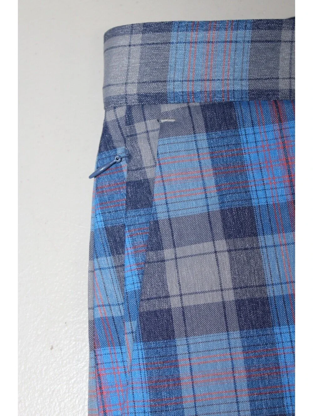 Tommy Bahama Blue Gray Men's Nylon Blend Zip Pocket Plaid Golf Shorts Size 38